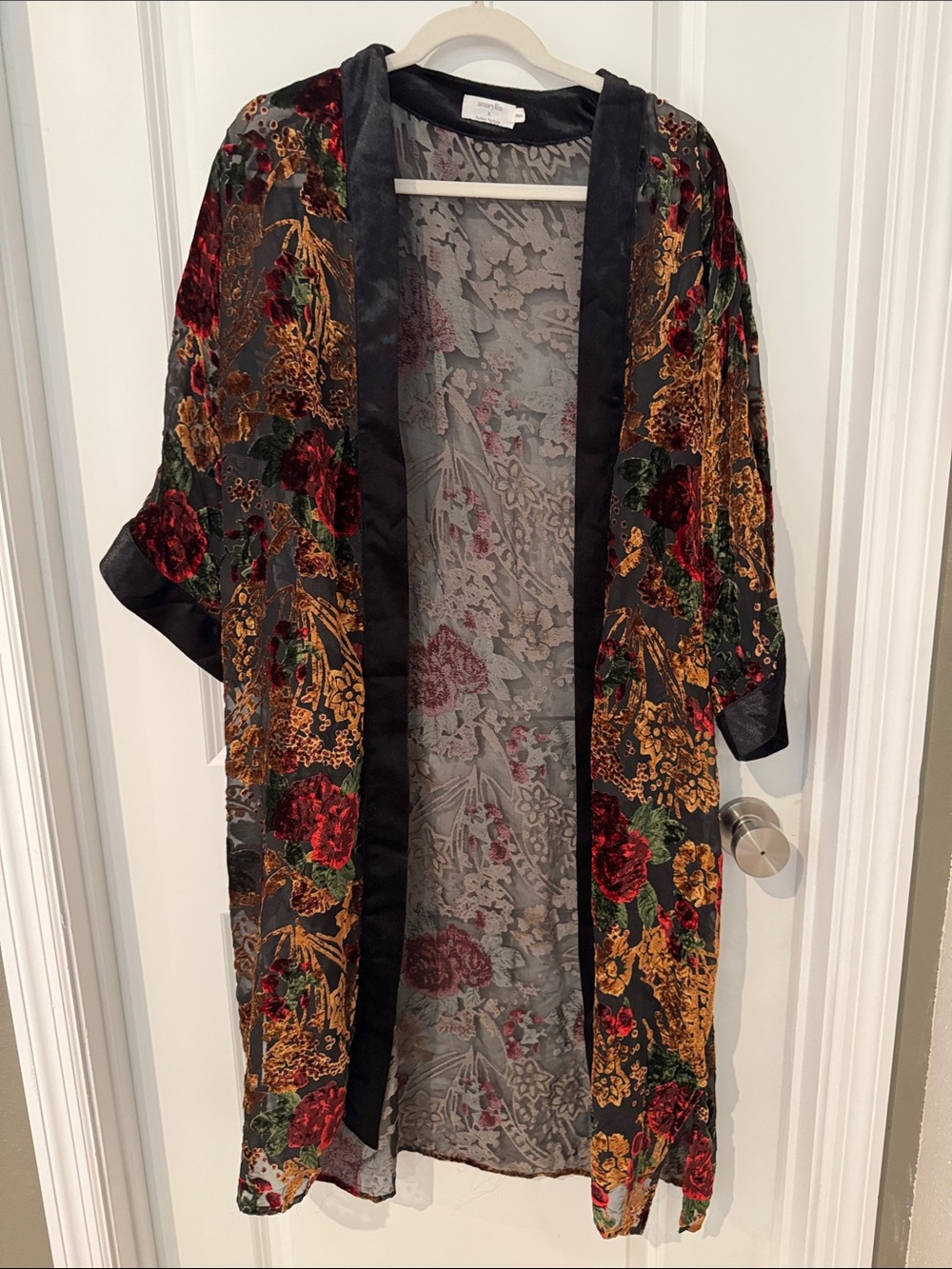 Velvet Floral Kimono Robe - Black, Red & Gold